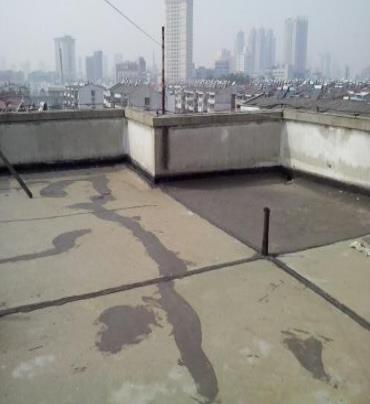 绥棱漏水维修 楼顶漏水是什么原因，楼顶漏水维修方法是什么?